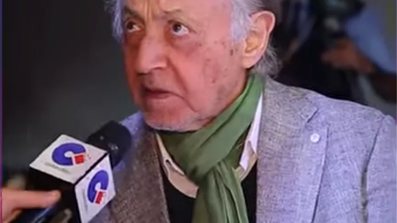  عبد العزيز مخيون