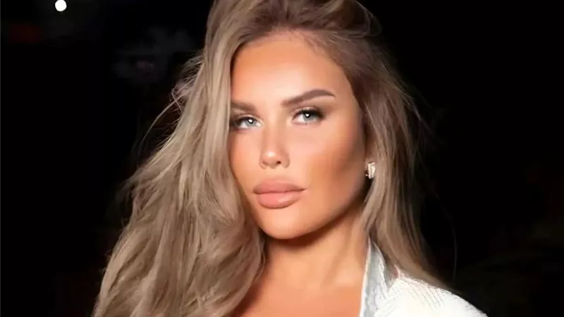 نيكول سابا تحتفل بانتهاء تصوير 