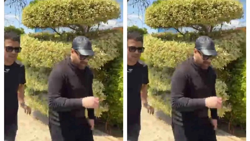 الحزن يسيطر عليه.. نضال الشافعي يشيع جنازة زوجته 