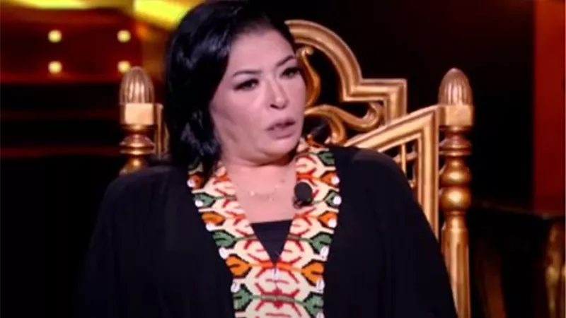 صفوة: خالد يوسف ملتزمش بالنص في فيلم هي فوضى 