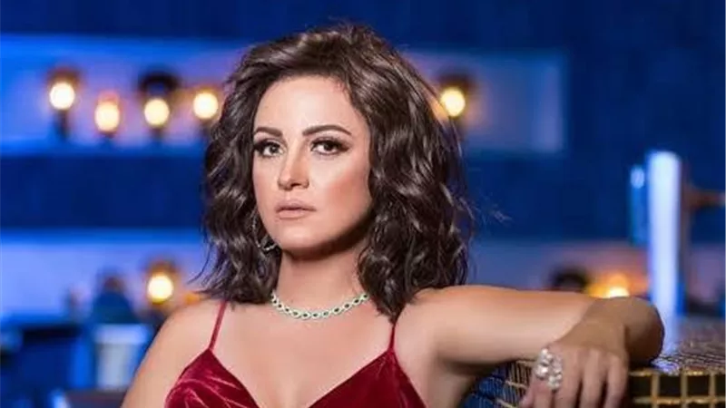 ريهام عبد الغفور تتوّج بجائزة هيباتيا الذهبية في مهرجان الإسكندرية للفيلم القصير