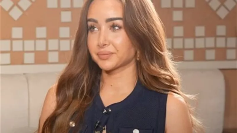 كارميلا .. تفاصيل شخصية هنا الزاهد في فيلم الشاطر 