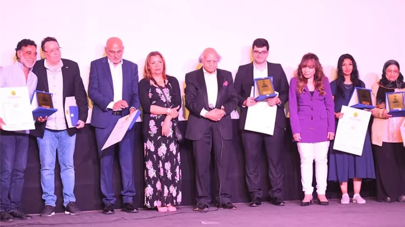 تكريم جمال سليمان في ختام مهرجان جمعية الفيلم