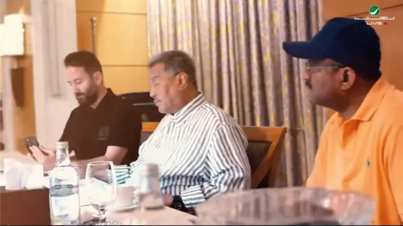 محمد عبده يطمئن جمهوره بعد أزمته الصحية الأخيرة.. ويستعد لحقلات عيد الأضحى