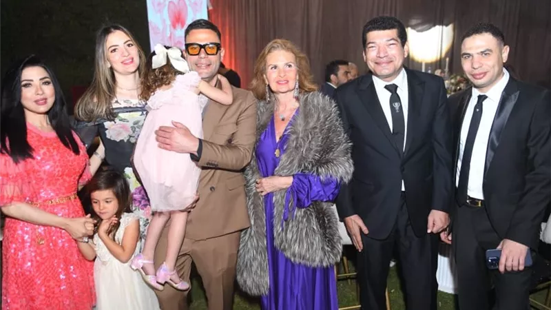 أول ظهور لأسرة محمد عادل إمام فى زفاف ابنة عمه المنتج عصام إمام| صور