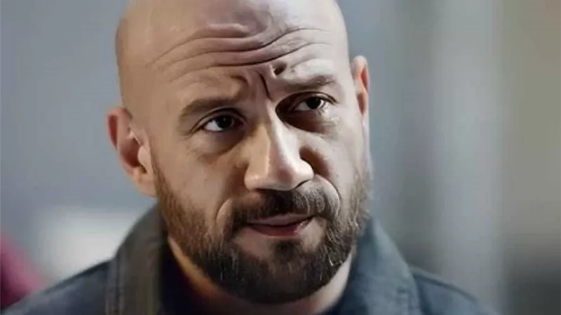 أحمد مكي يعلن وفاة نجل شقيقته