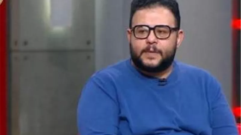 وفاة والد مؤلف الحريفة إياد صالح وتشييع الجثمان من مسجد مصطفى محمود