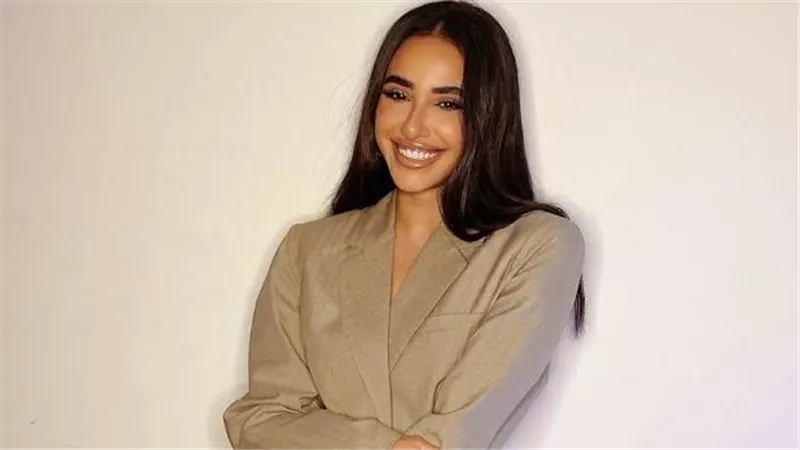 المهن التمثيلية تنظر وقف تصريح عمل أيه سماحة عقب إساءتها لـ مشيرة إسماعيل