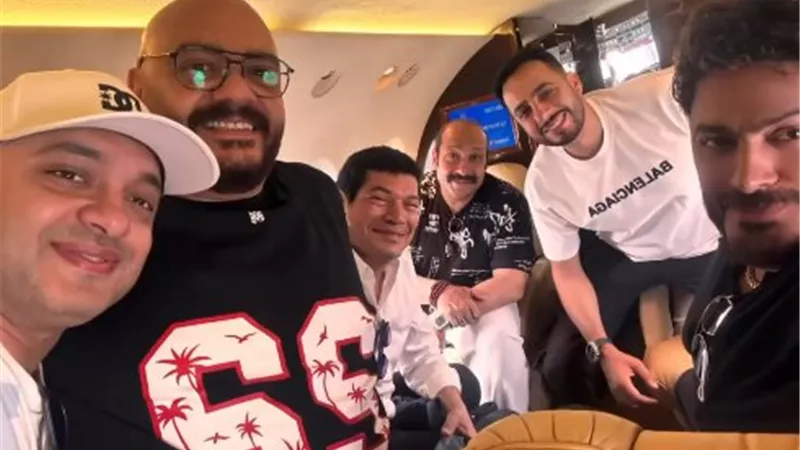تامر حسني وفريق 