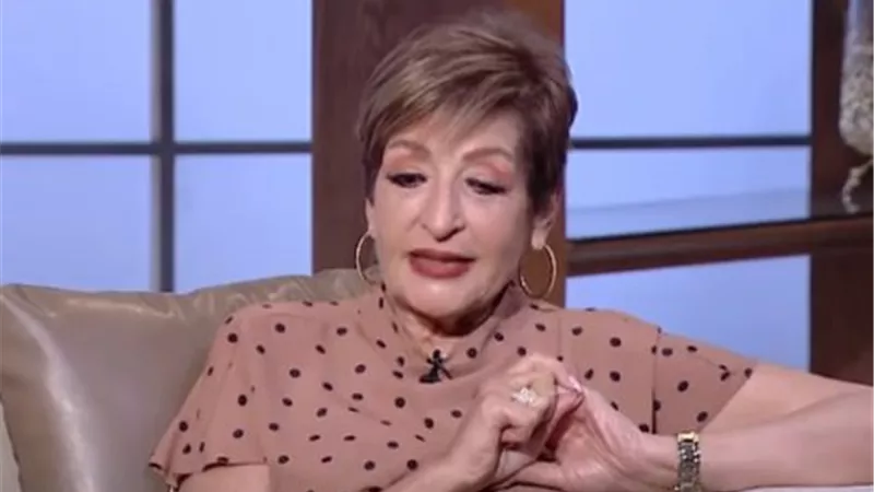 ليلي عز عرب تنهار من البكاء: “نفسي أشوف جوزي في المنام”