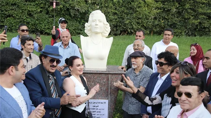 الأوبرا تزيح الستار عن تمثال أسمهان وتعيد افتتاح تمثال فريد الأطرش بعد ترميمه