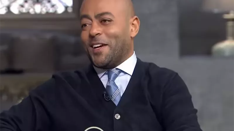 تامر عاشور ضيف برنامج 