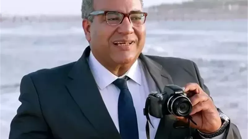 محدش يعرف أصله.. بيومي فؤاد يروج لفيلم 