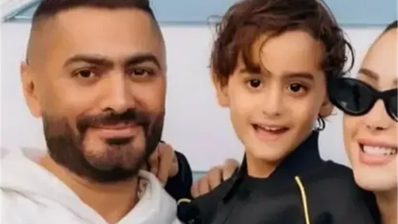 بسمة بوسيل تطلب الدعاء لنجلها آدم بعد خضوعه لعملية جراحية دقيقة