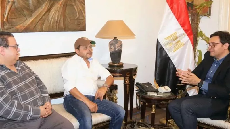 البداية من مسرح بيرم التونسي .. محمد هنيدي يستعد لتقديم عروض مسرحية فى محافظات مصر