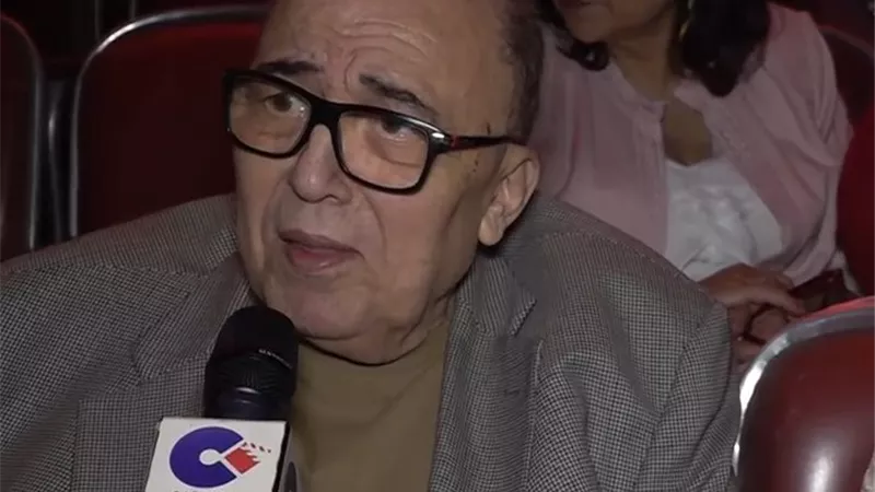 غياب نجوم الفن عن جنازة الفنان الراحل عماد محرم