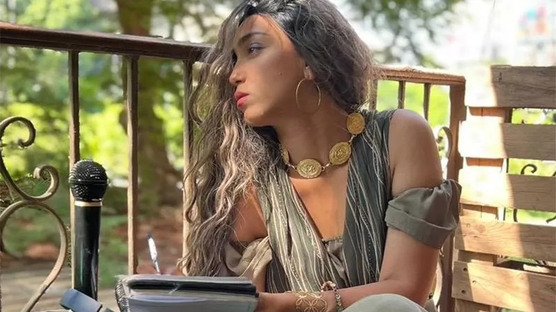  نغم صالح مؤلفة وملحنة ومغنية في أغنيتها الجديدة 