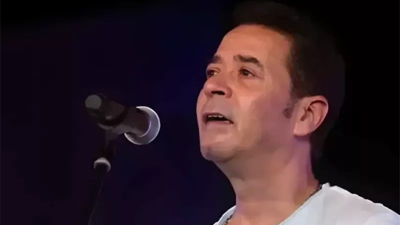 مدحت صالح يختتم مهرجان القلعة 2026 بحفل غنائي مع المايسترو عمرو سليم
