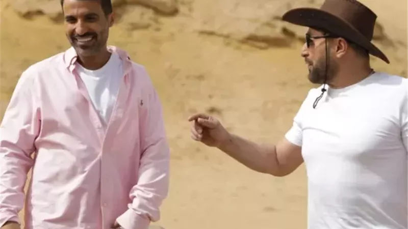 محتاج أم مش زوجة.. أحمد السقا يسخر من زيجات أحمد فهمي