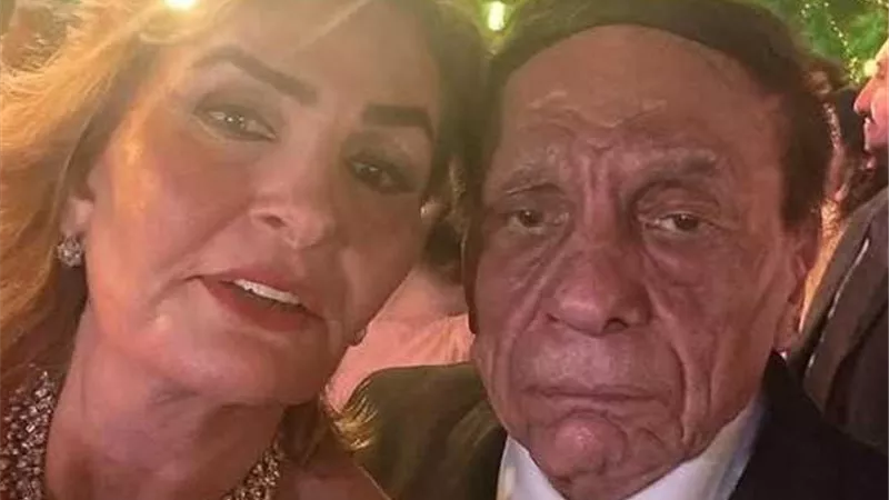 صورة الزعيم تثير الجدل فى حفل  زفاف حفيده