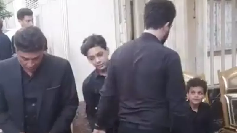 فرقة أحمد عامر أول الحاضرين لعزاءه