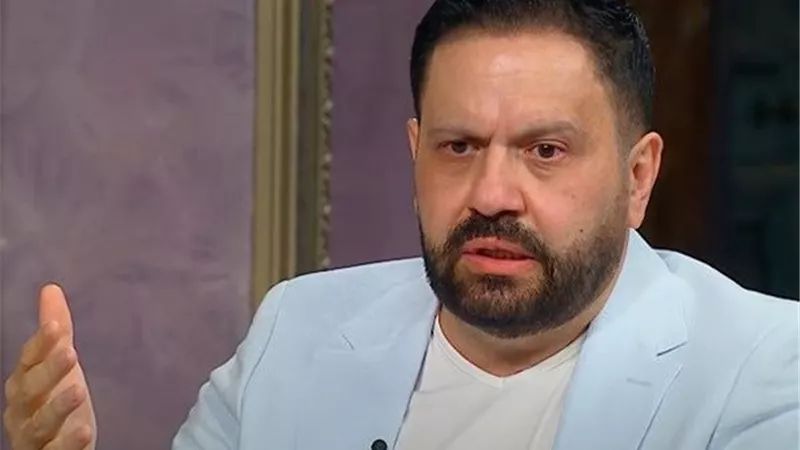 إدوارد يتحدث عن دعم مصطفى قمر له فترة مرضه.. كان معايا طول الوقت