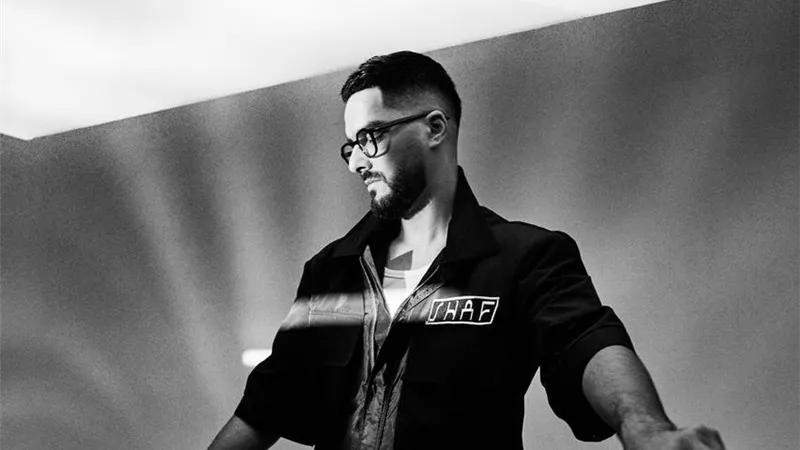 حسن الشافعي يقتحم عالم الموسيقى الإلكترونية وأحمد سعد يشاركه أحدث إصداراته