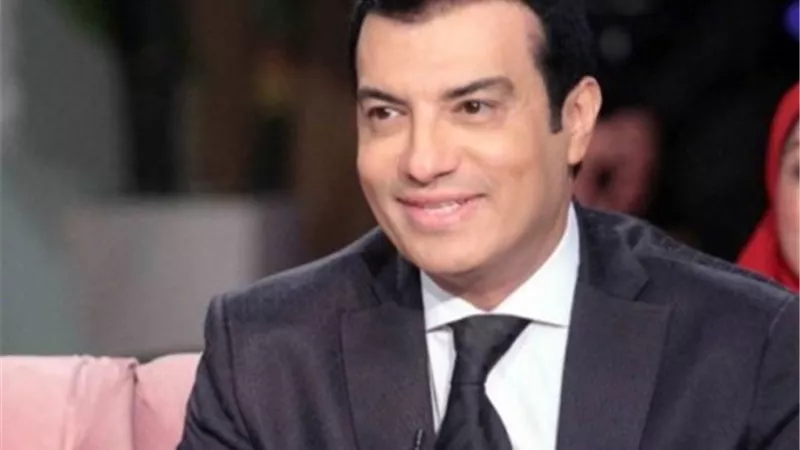 إيهاب توفيق يغيب عن استلام تكريمه في مهرجان القلعة للموسيقى والغناء