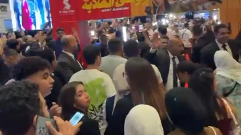 الجمهور والميديا يهجمون على دنيا سمير غانم في عرض 