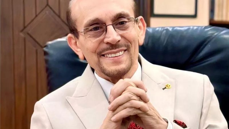 صبري فواز يوجه رسالة دعم لـ محمد صبحي بعد تعرضه لوعكة صحية