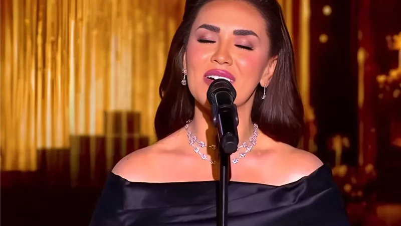 مي فاروق تتألق في مهرجان قرطاج بـ تونس وحضور جماهيري كبير