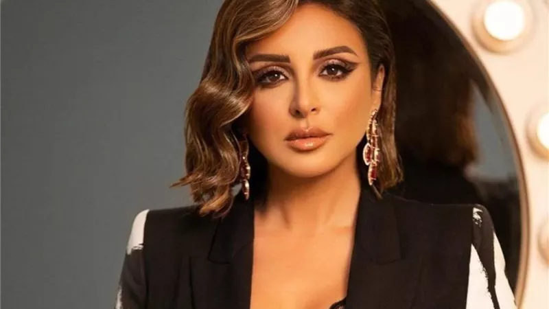 أثق في إيمانك .. شيريهان توجه رسالة دعم لـ أنغام