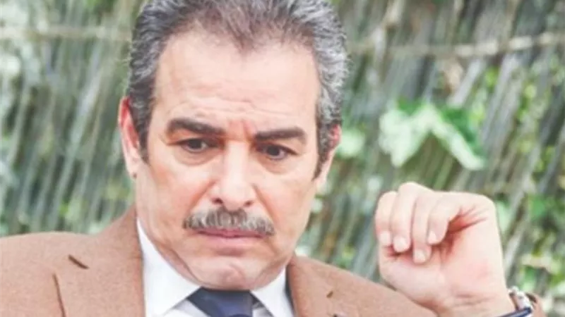 أحمد عبد العزيز يعلق على فيديو المصافحة: حملة مالهاش أساس من المنطق