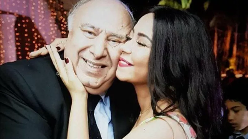 والد حسام حبيب يهاجم المحامي السابق لـ شيرين: الحنفية اتقفلت عليه