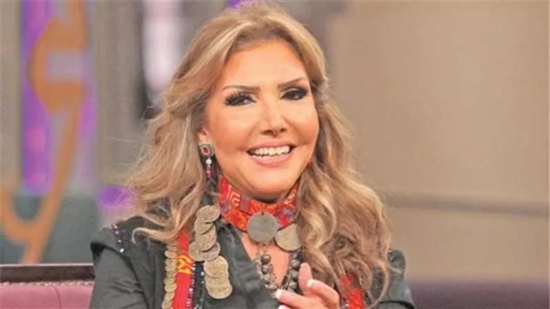 نادية مصطفي تدعو لتعديل مواعيد إغلاق المحال حفاظًا على أصحاب الأعمال الليلية