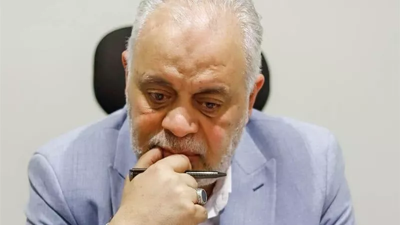 أشرف زكي يهدد بملاحقة من ينتحلون اسم مسلسل “الاختيار 4” قانونيًا