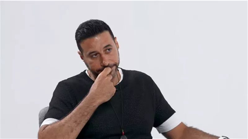 بتمسخ جامد.. احمد السعدني ينتقد احتفالية كأس العالم باستاد القاهرة