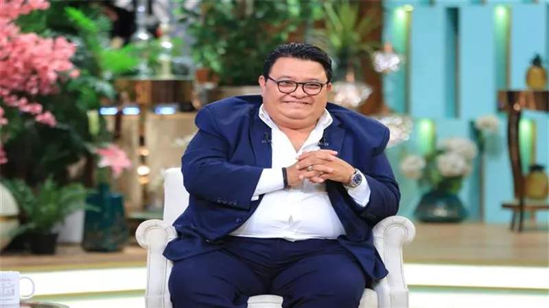 منى الشاذلي تستضيف خالد جلال وأبطال مسرحية 