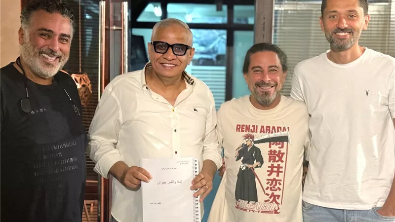 كريم محمود عبد العزيز يتعاقد على فيلم إحنا والقمر جيران إنتاج أحمد السبكي