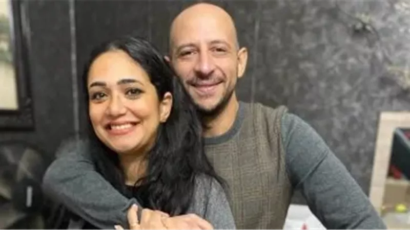 بعد اتهامها بحرمانه من رؤية حفيده.. أرملة محمد الشرنوبي ترد على الموسيقار صلاح الشرنوبي