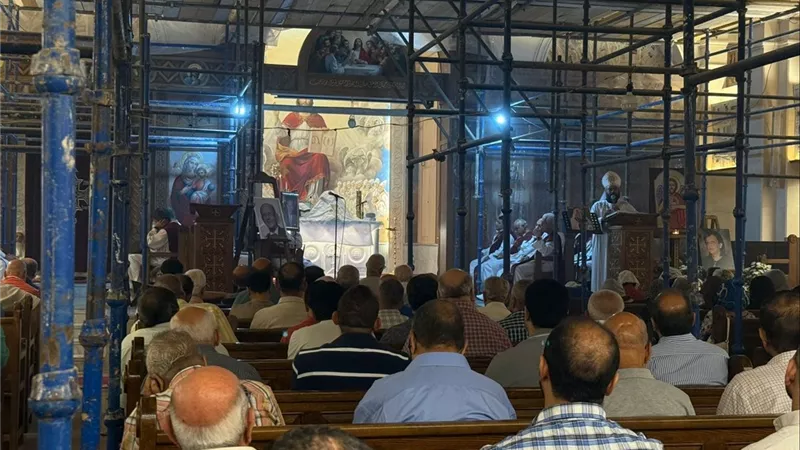  إقامة قداس الأربعين للفنان الراحل لطفي لبيب بمصر الجديدة
