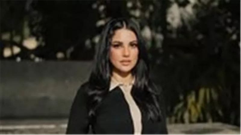 درة تجسد شخصية 