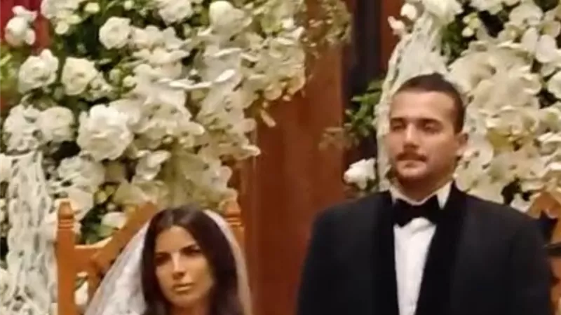 يسرا وإلهام شاهين وليلى علوي في حفل زفاف ابن الفنان هاني رمزي 