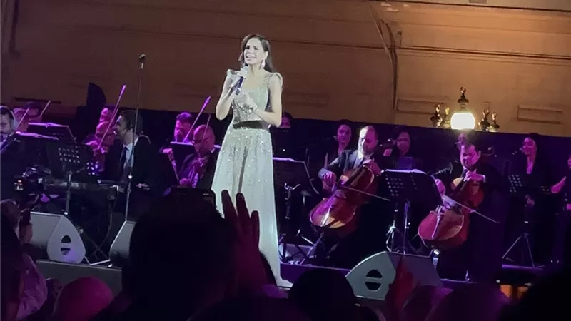 أمال ماهر تشعل مسرح قصر عابدين وسط هتاف الجمهور..صور