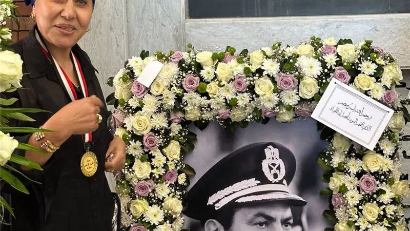 في ذكرى النصر.. والدة وفاء عامر تدعو لمبارك وتؤكد دعمها للسيسي