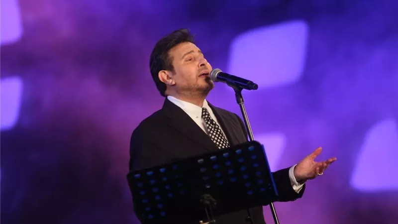 هاني شاكر يطرب الجمهور بمهرجان الموسيقى العربية 