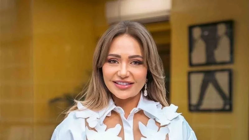 ليلى علوي بعد تفعيل الأداء العلني : خطوة مهمة طال انتظارها
