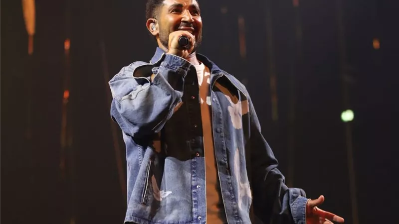 أحمد سعد يتألق على مسرح 
