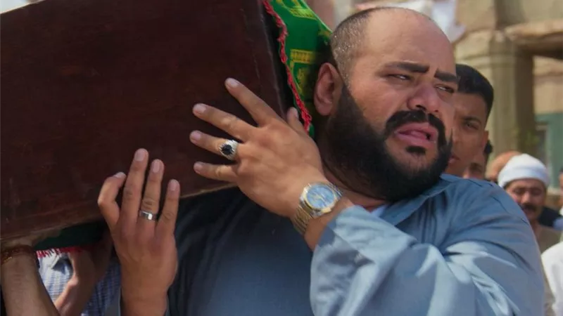 طرح صور جديدة من فيلم السادة الأفاضل بعد  نجاحه 