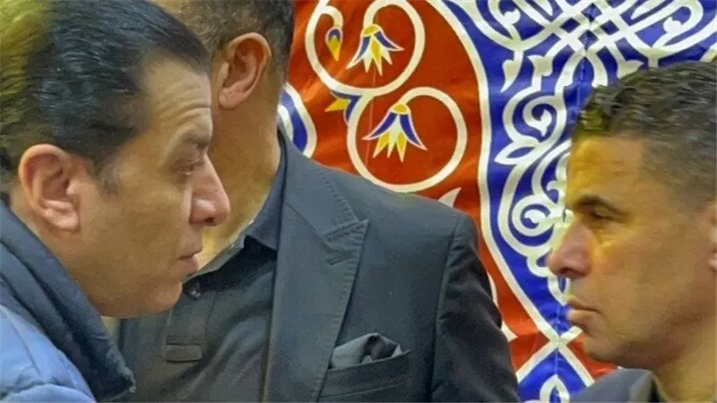 صاحب واجب.. نقيب الموسيقيين يقدم العزاء لأسرة نجم الزمالك محمد صبري